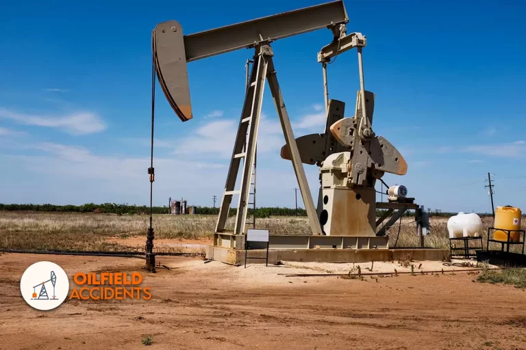 Top 30 largest oil fields